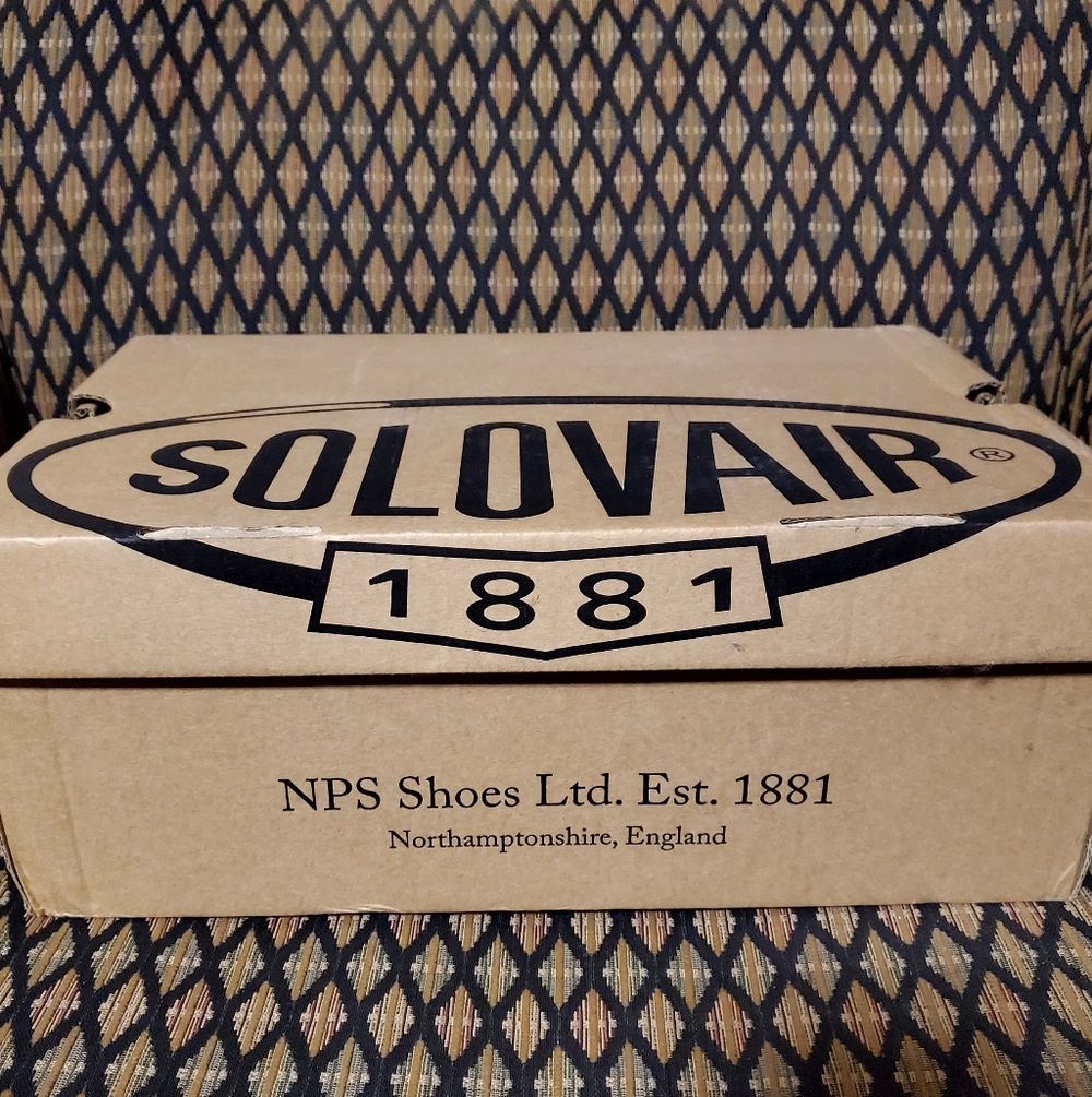 Solovair 8 Eye Derby Boot - Picture 6 of 9